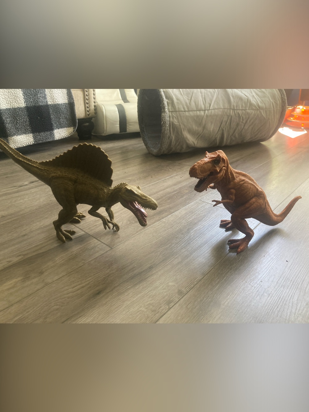 Dinosaurs Figures Spinosaurus & Tyrannosaurus